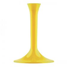 pied de verre couleur jaune 